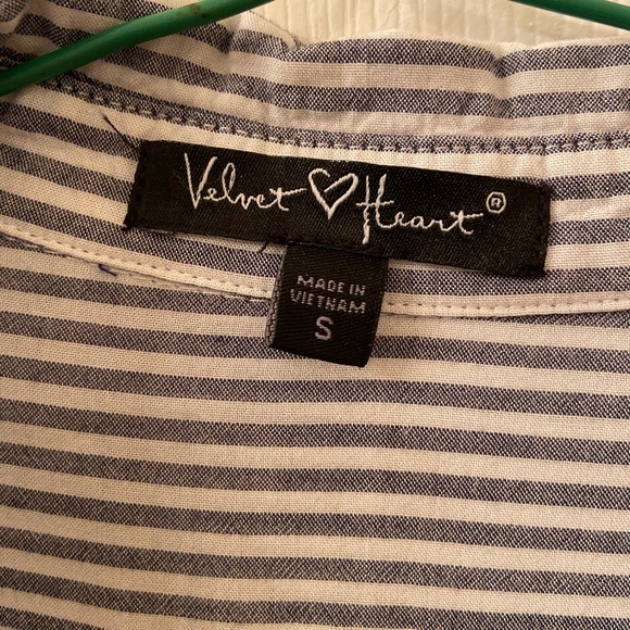 Blue and white striped button down shirt - Picture 2 of 2